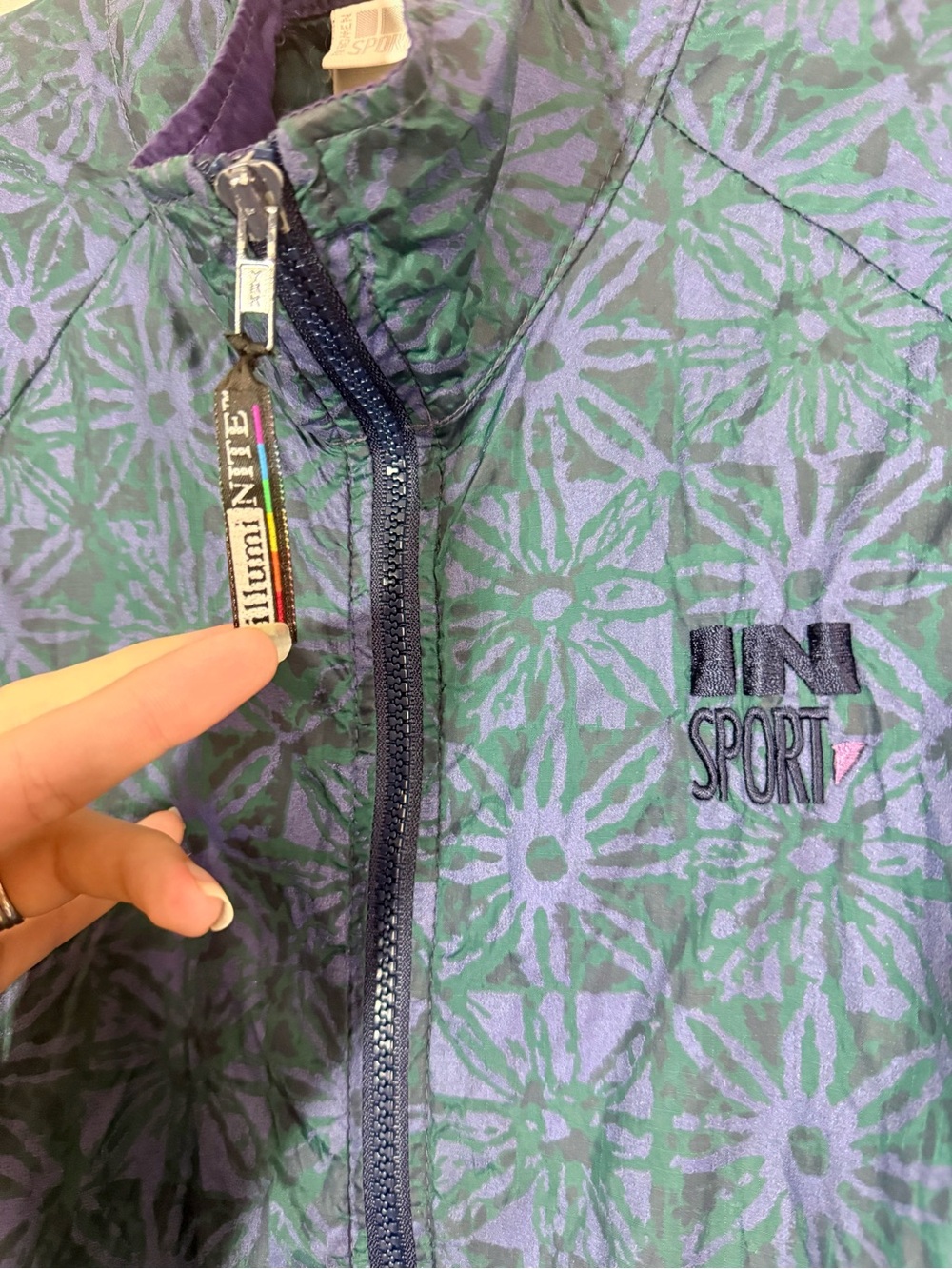 Vintage 90’s In Sport illumi-nite S Blue-Green reflective Windbreaker Jacket - Picture 4 of 7